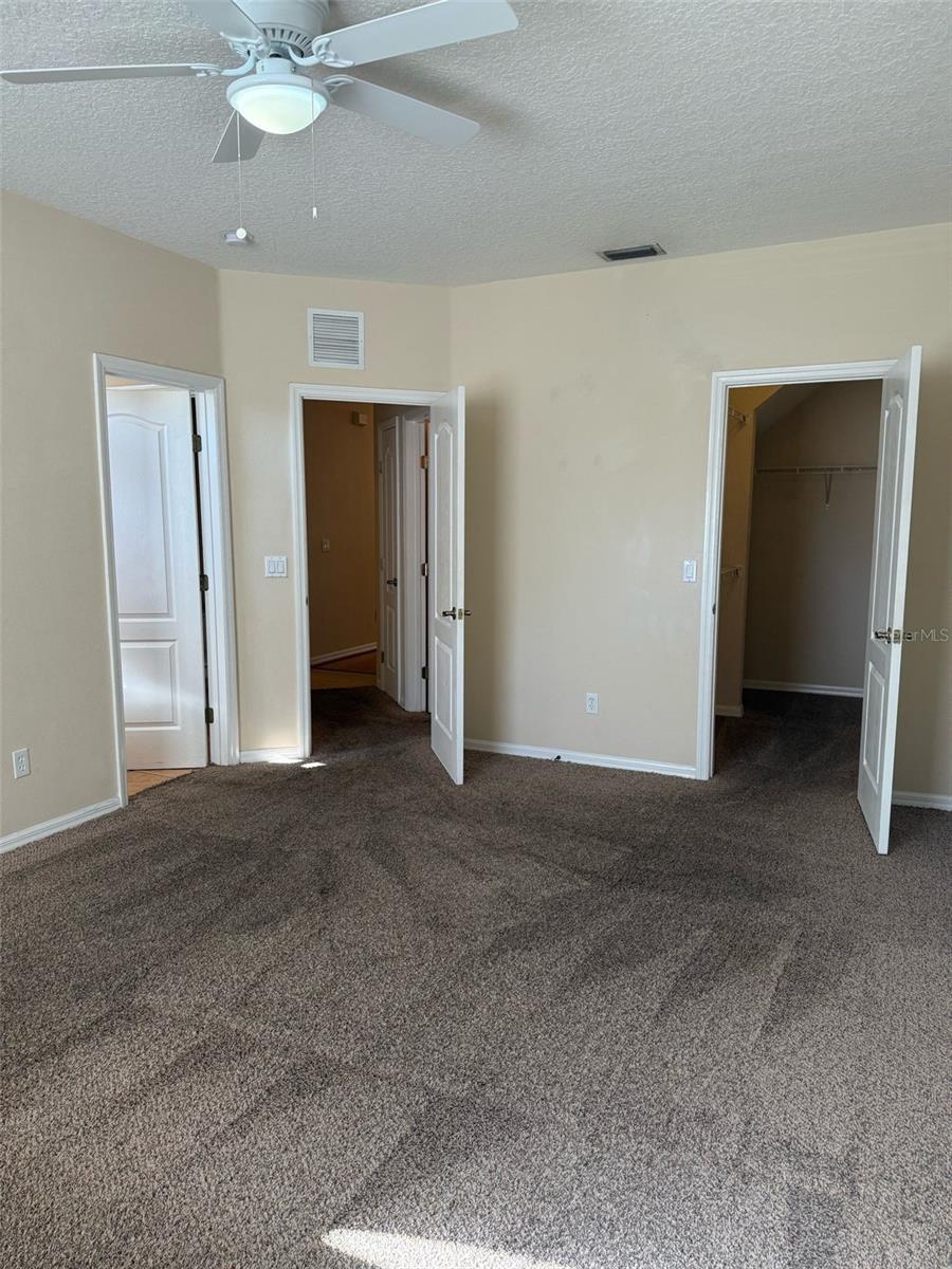 Image 10 of 20 For 692 Seabrook Court 202