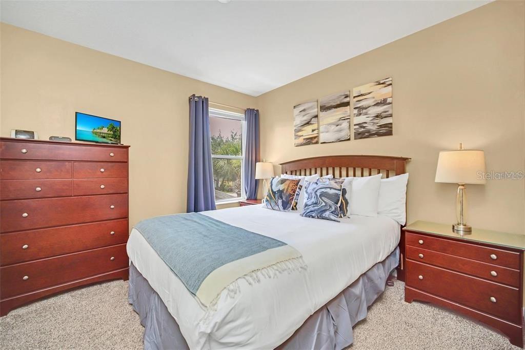 Image 17 of 51 For 2632 Emerald Island Boulevard