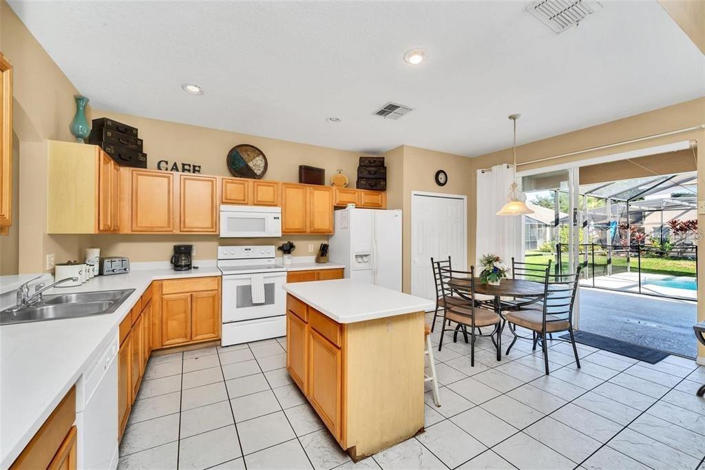 Image 41 of 51 For 2632 Emerald Island Boulevard