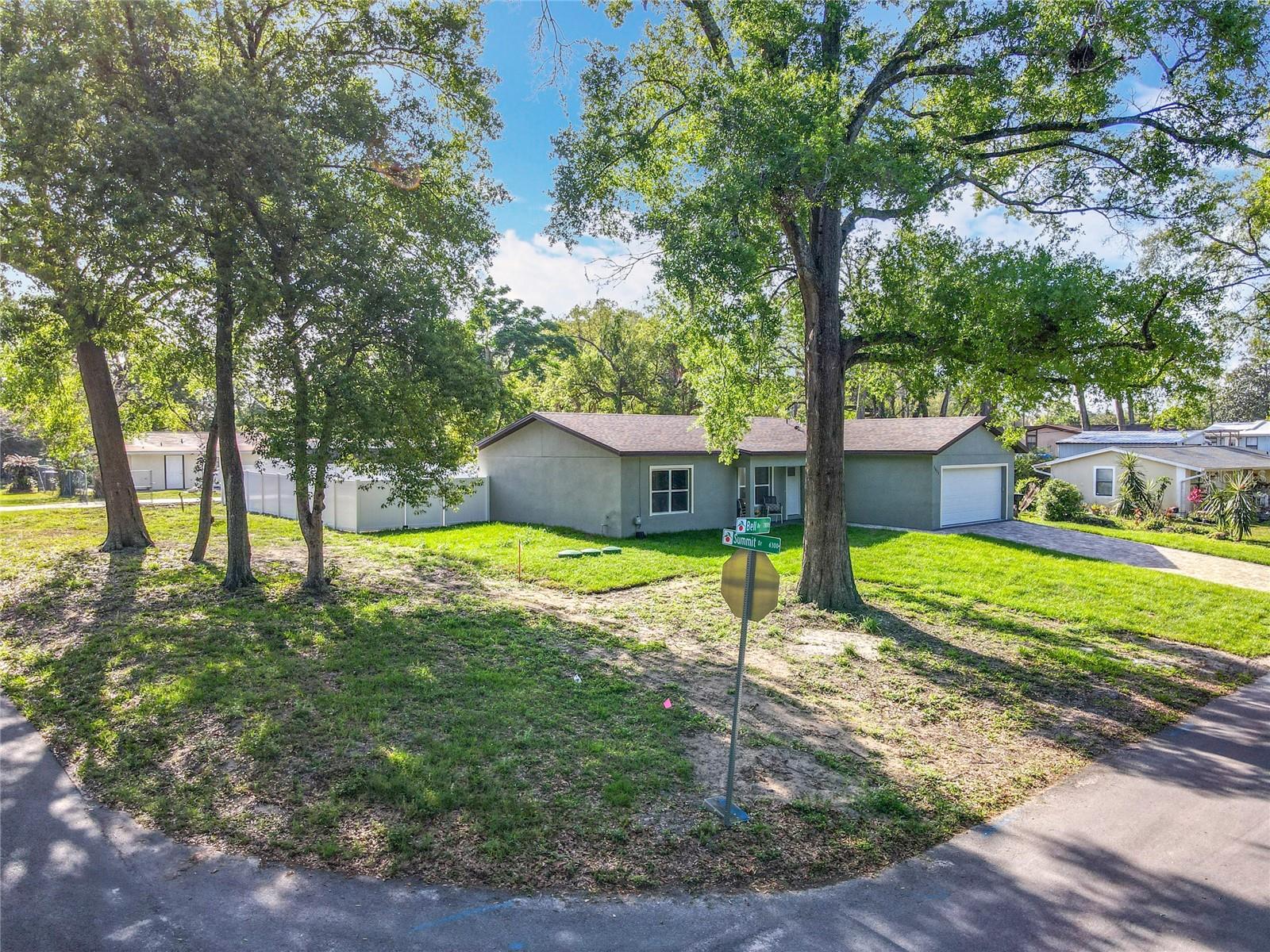 Image 17 of 54 For 7823 Bell Boulevard
