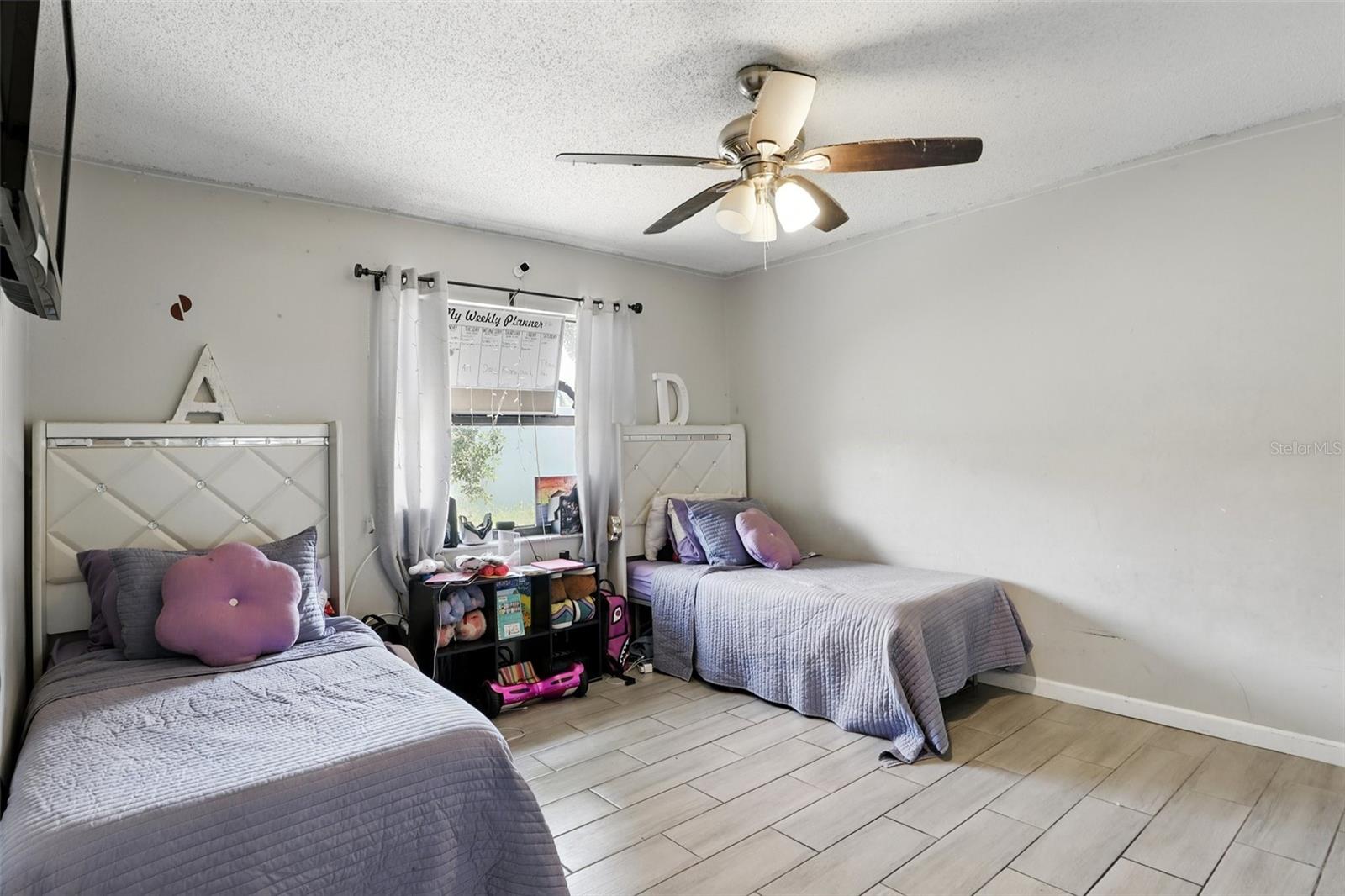 Image 14 of 27 For 5540 Charleston Street