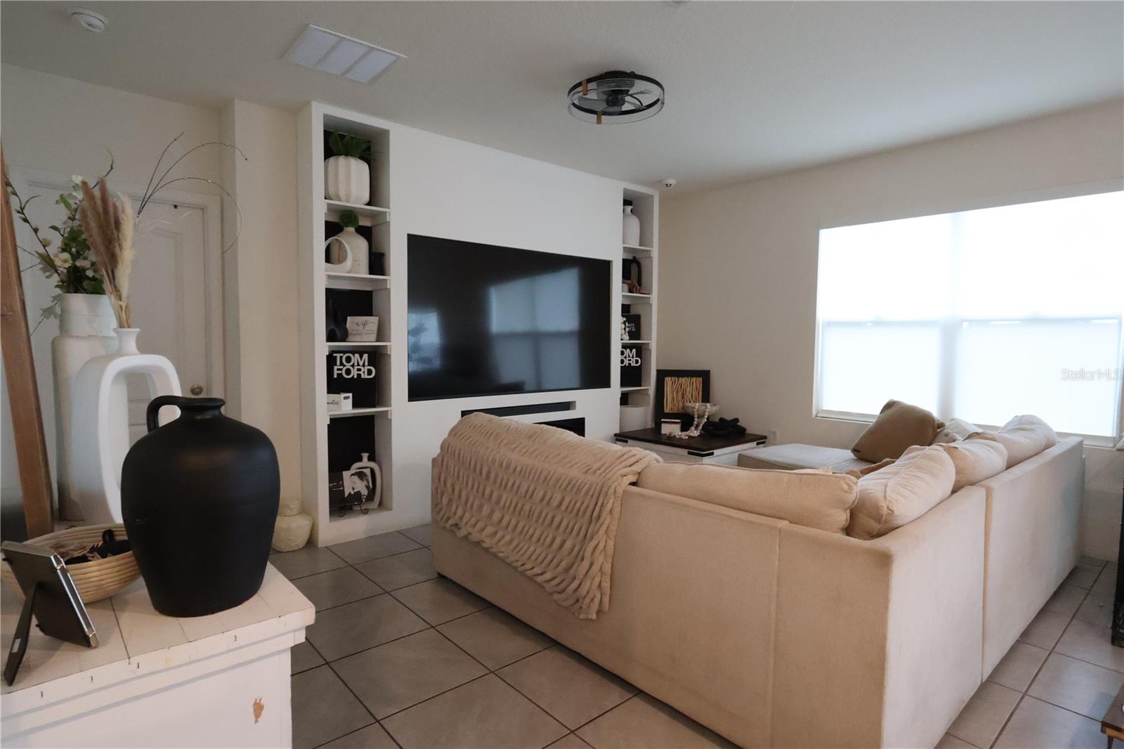 Listing photo id 10 for 11273 Amber Ridge Drive