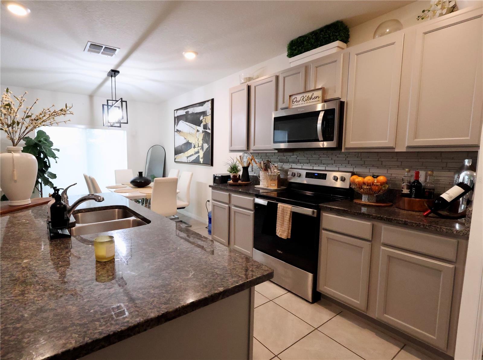 Listing photo id 7 for 11273 Amber Ridge Drive