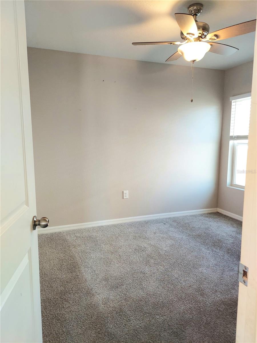 Image 9 of 18 For 158 Violet Court