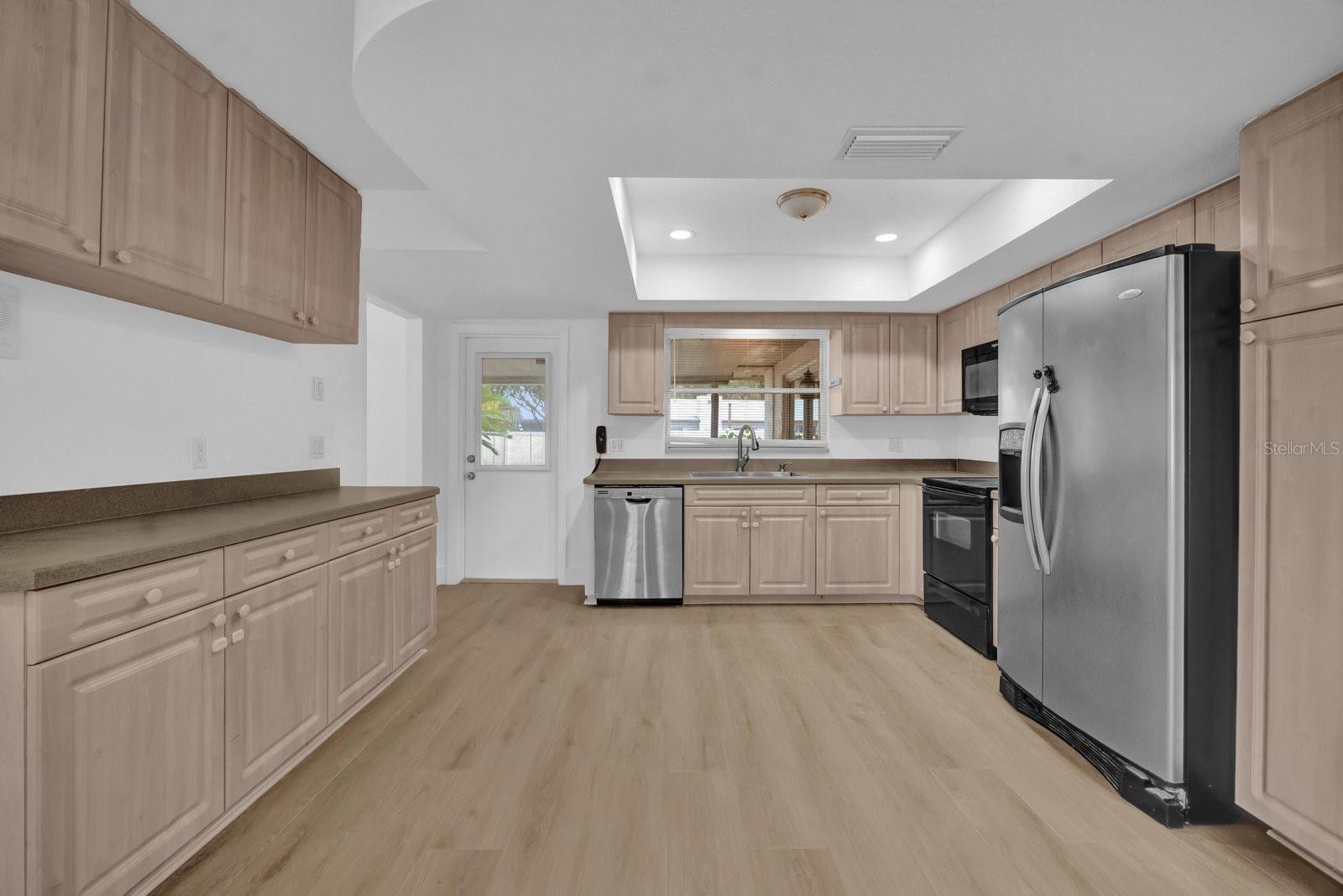 Image 8 of 19 For 8135 Sandberry Boulevard