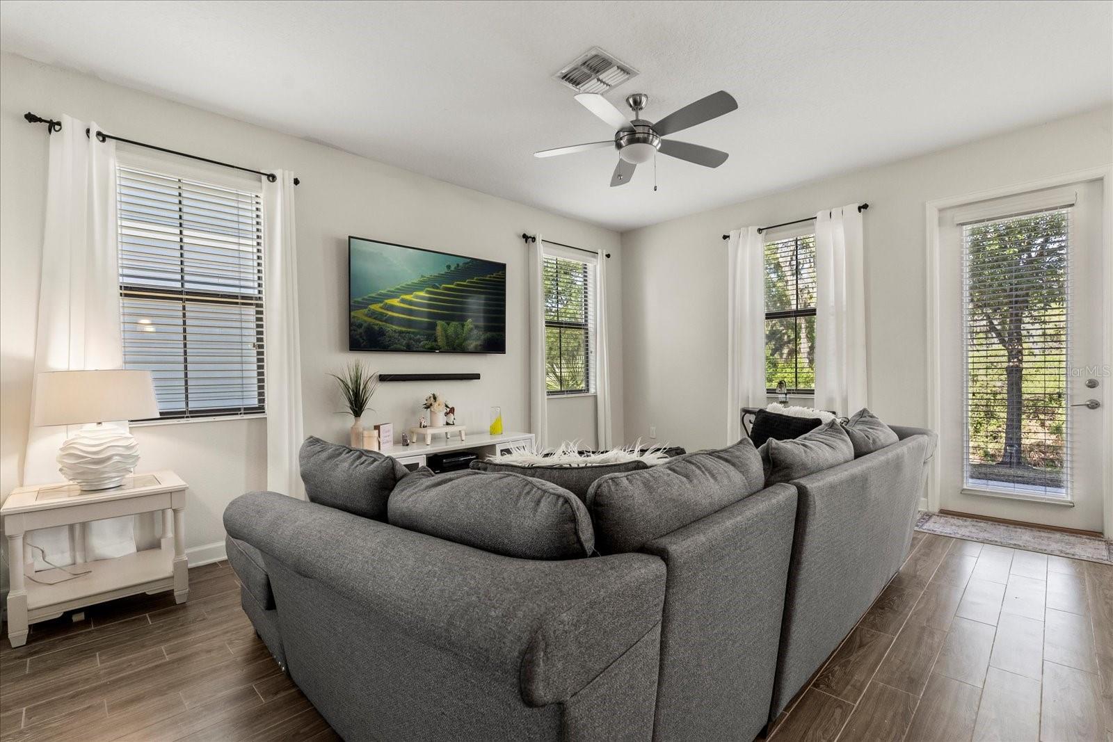 Image 11 of 33 For 11120 Whistling Pine Way