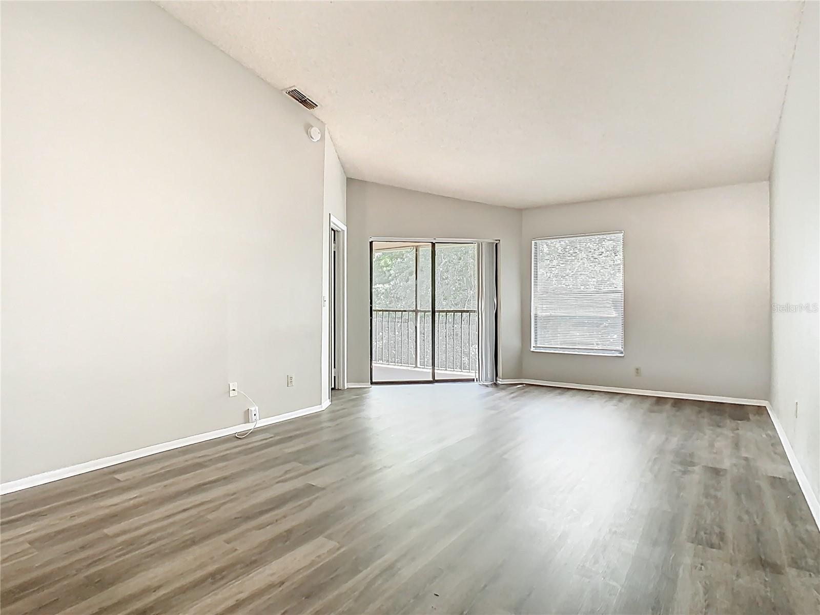 Image 12 of 36 For 7806 Sugar Brook Court 7806
