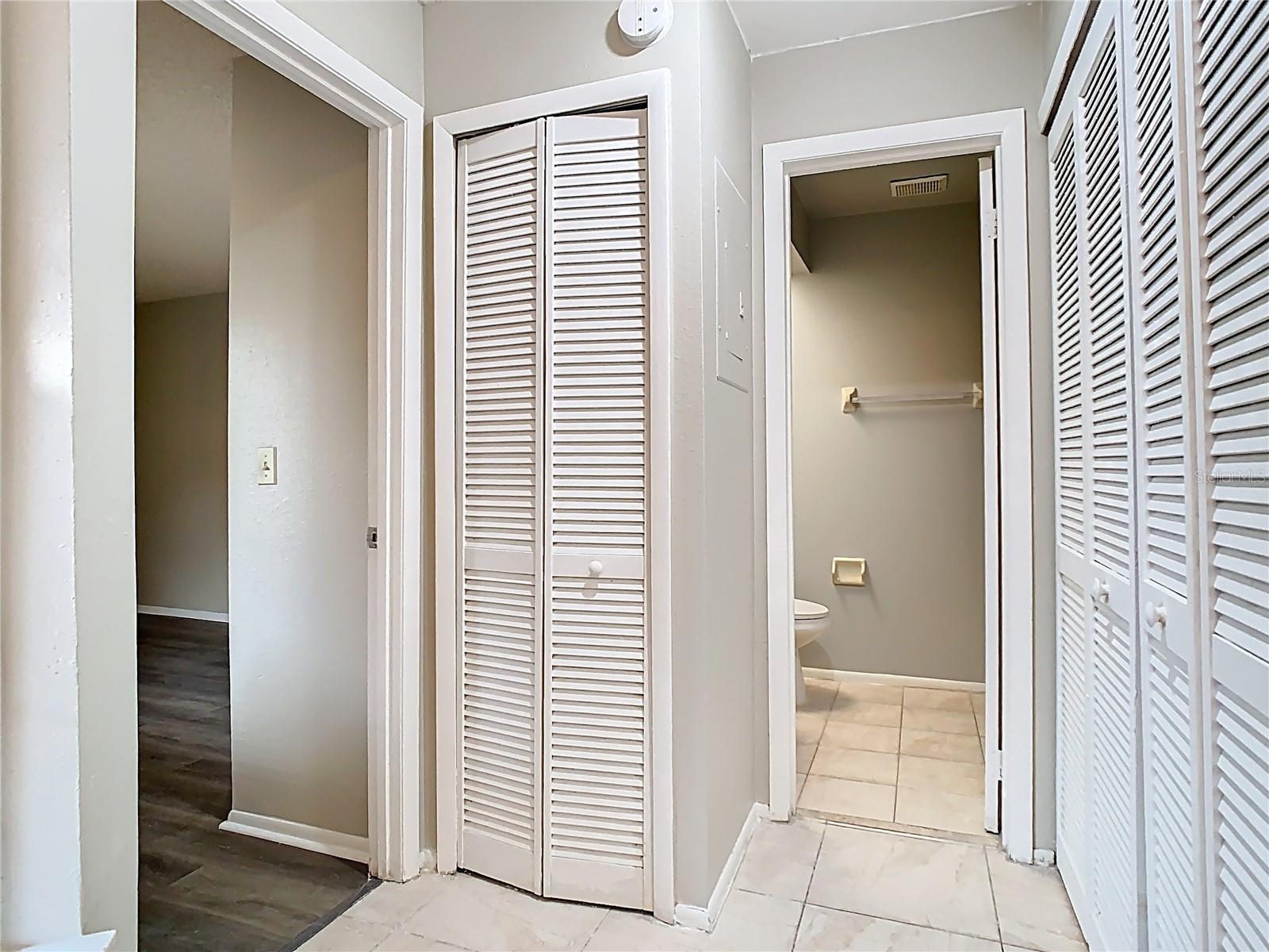 Image 16 of 36 For 7806 Sugar Brook Court 7806