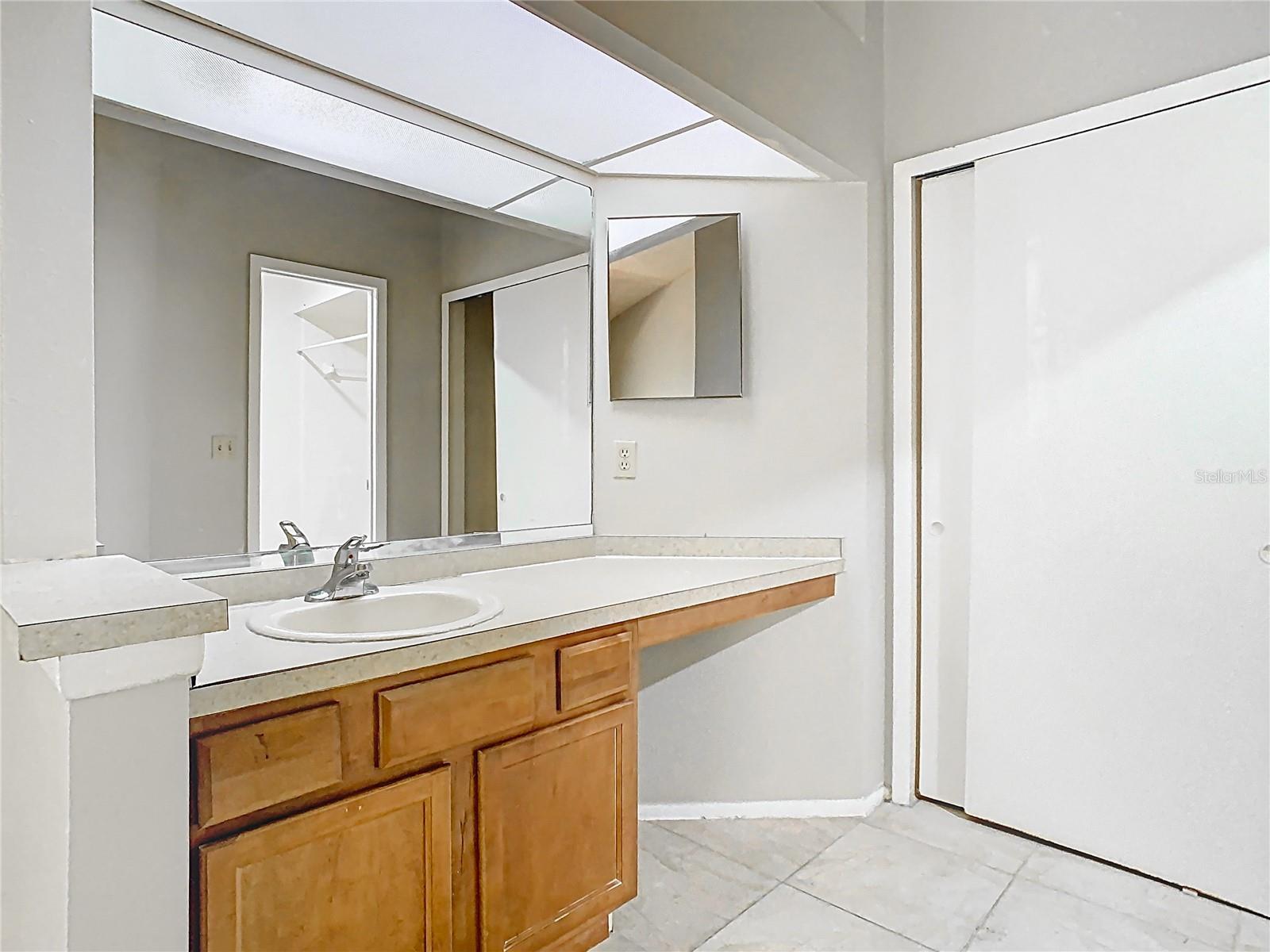 Image 23 of 36 For 7806 Sugar Brook Court 7806