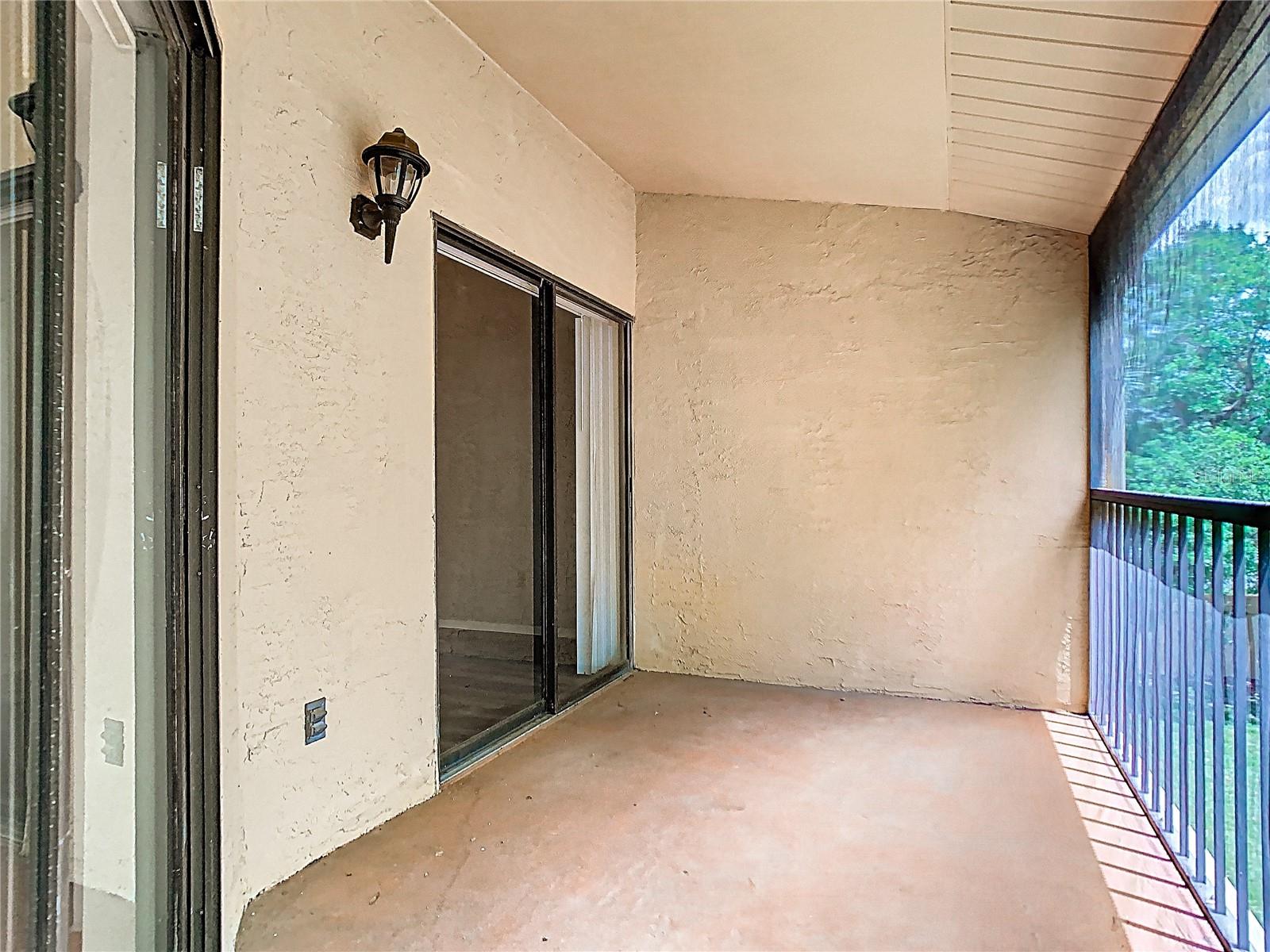 Image 24 of 36 For 7806 Sugar Brook Court 7806