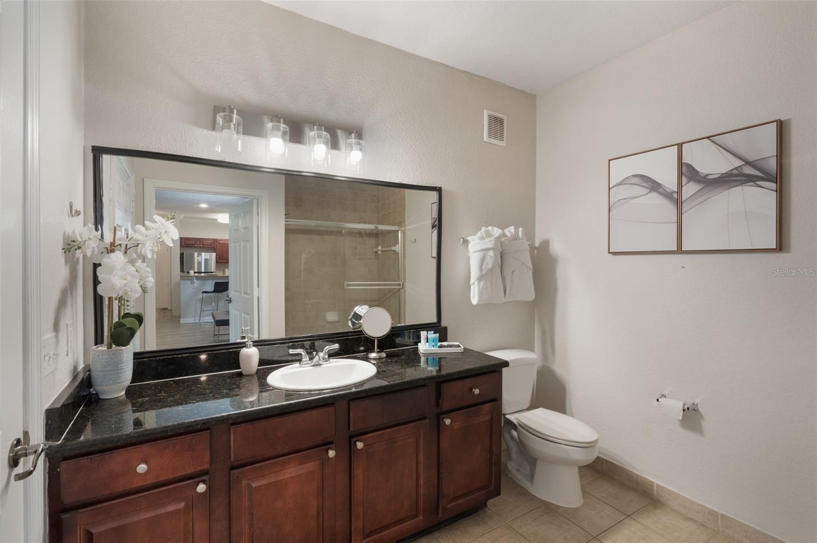 Image 17 of 53 For 1375 Tuscana Lane 1207