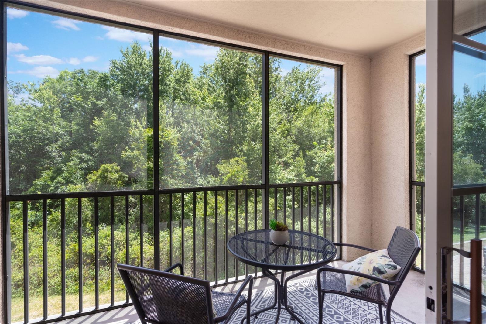 Image 23 of 53 For 1375 Tuscana Lane 1207