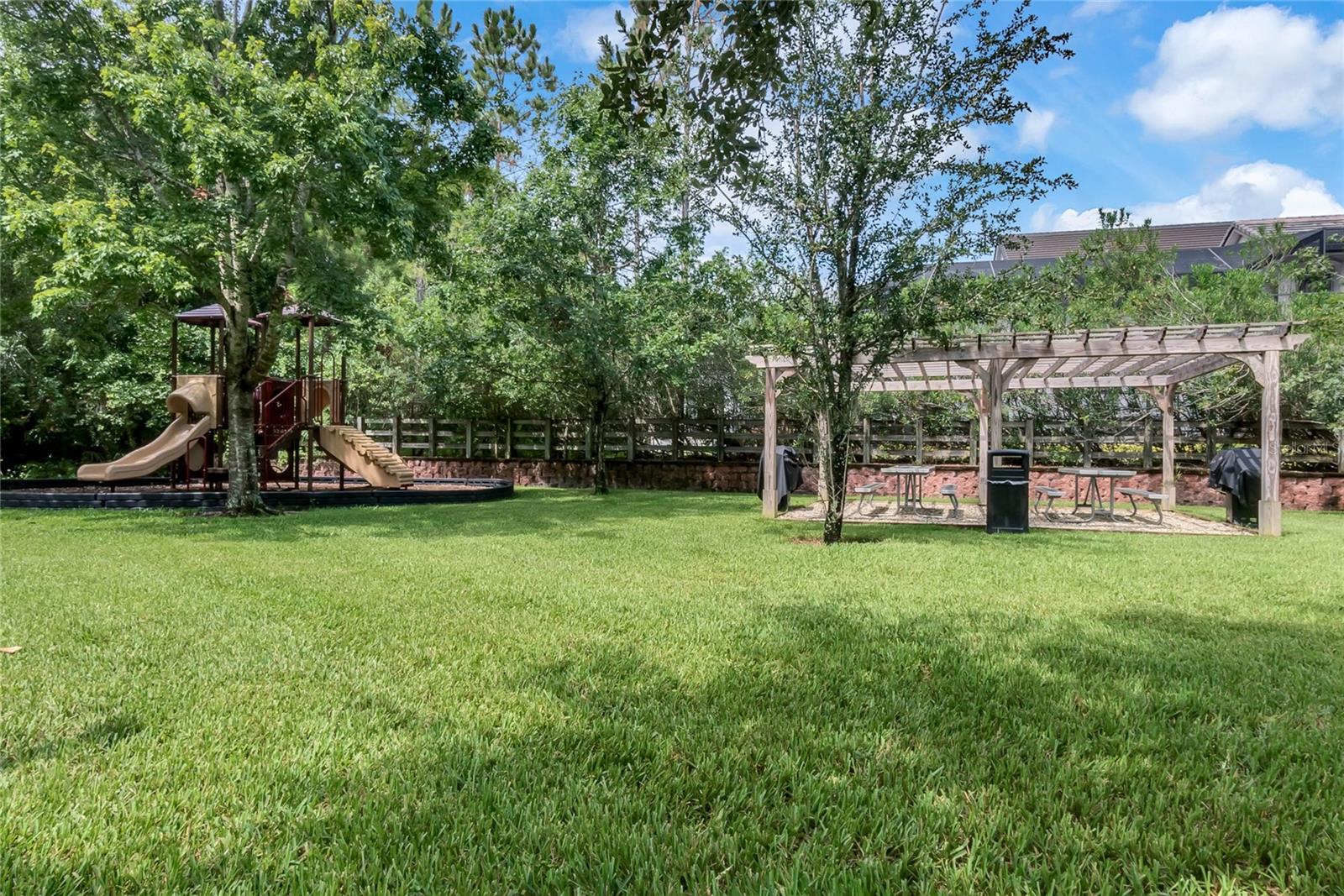 Image 34 of 53 For 1375 Tuscana Lane 1207