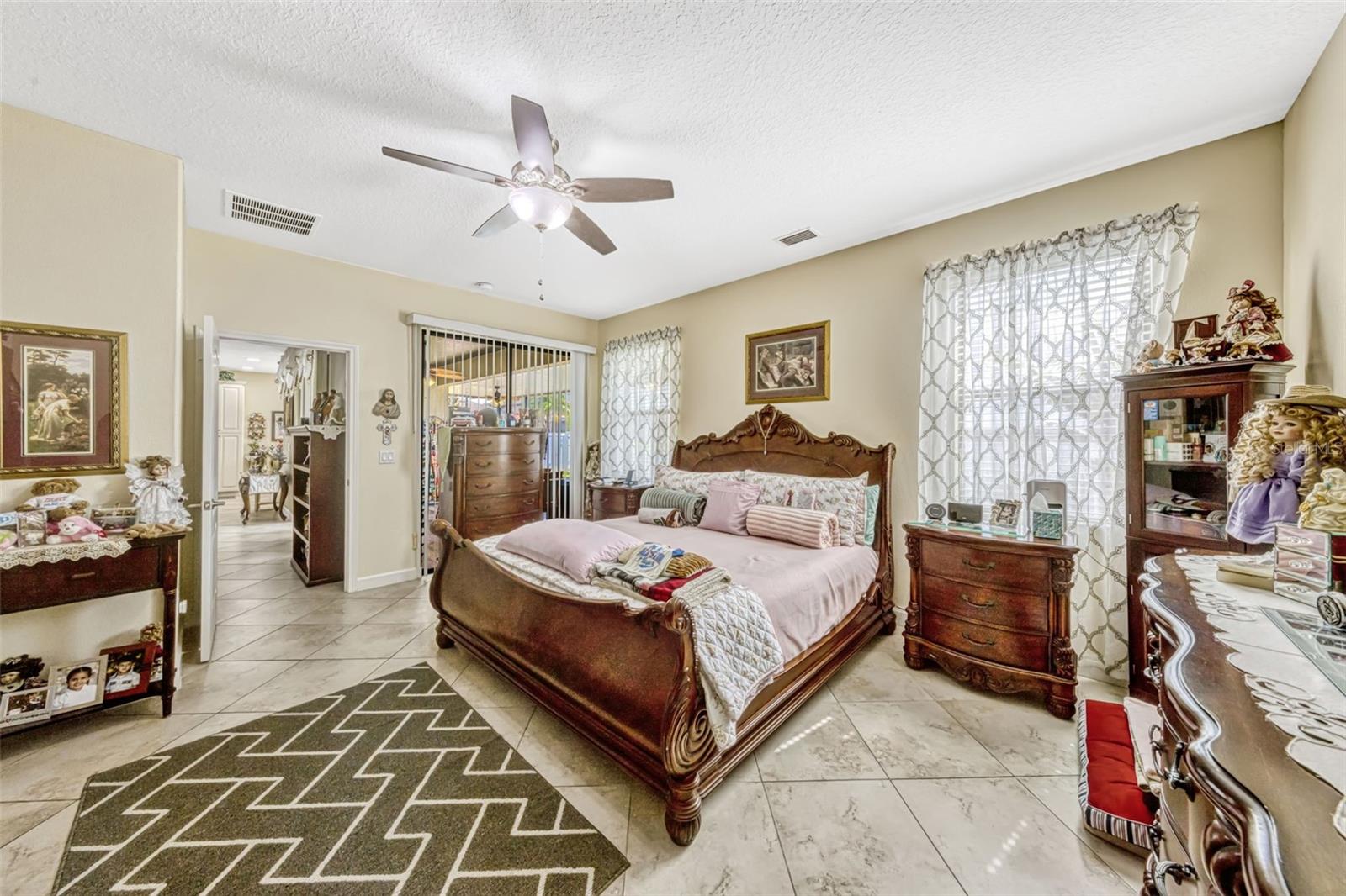 Image 19 of 56 For 4337 Summer Breeze Way