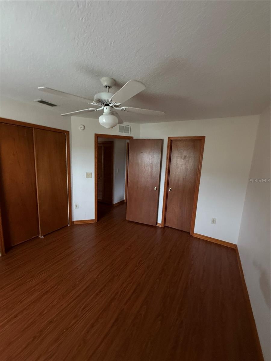 Image 6 of 7 For 3249 Villa Way Circle