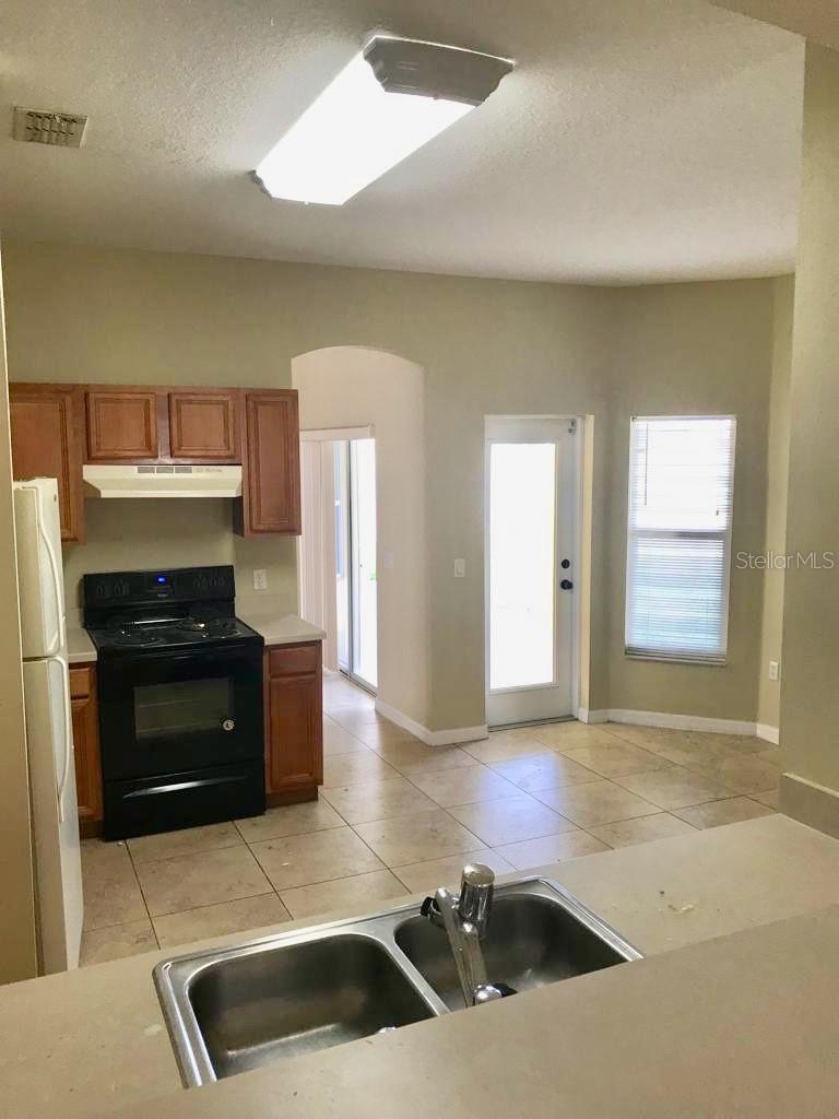Image 10 of 18 For 3637 Northwoods Drive