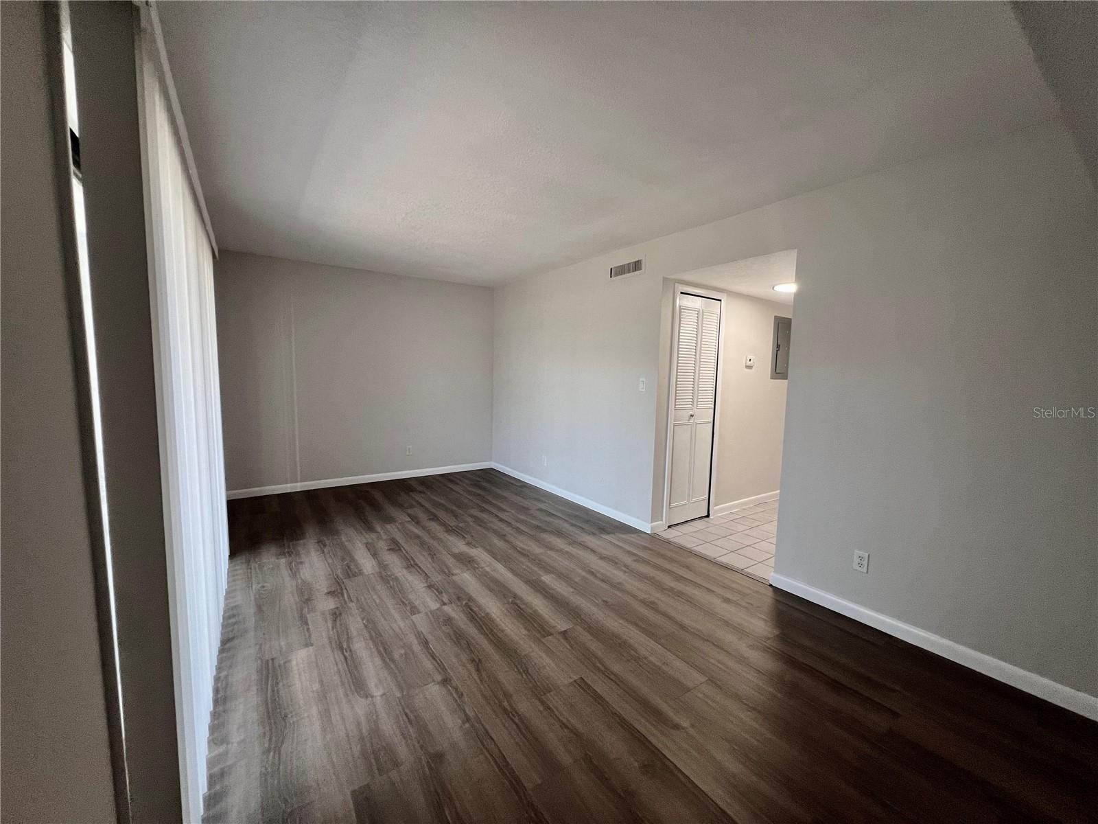 Image 11 of 19 For 3007 George Mason Avenue H-3d