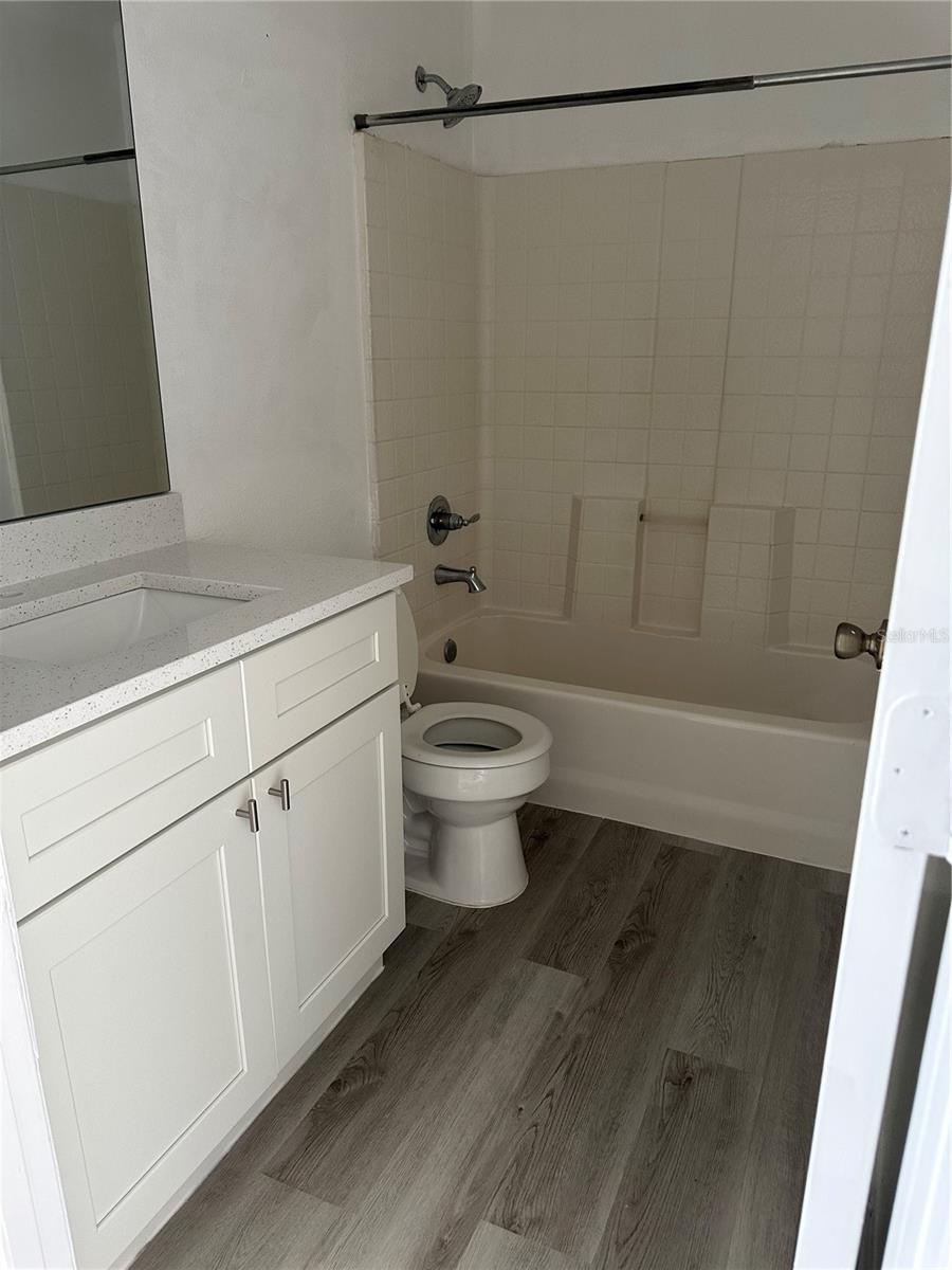 Image 6 of 17 For 14344 Sun Bay Drive