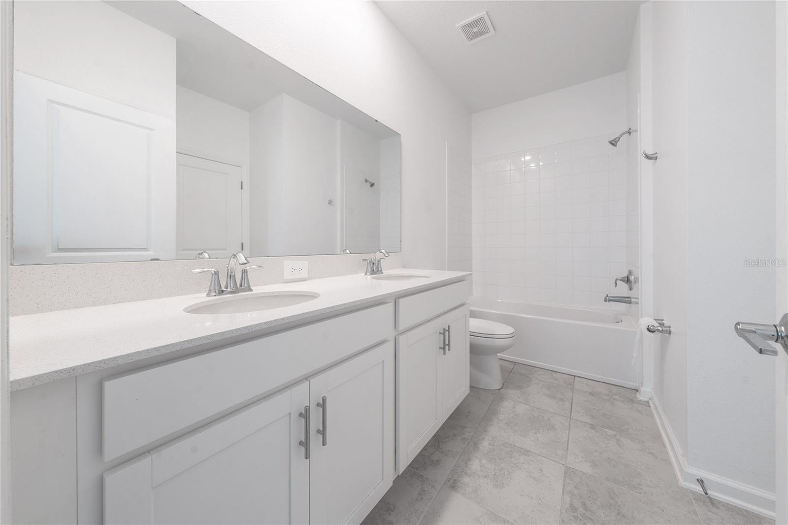 Image 10 of 21 For 6452 Sprucepine Lane