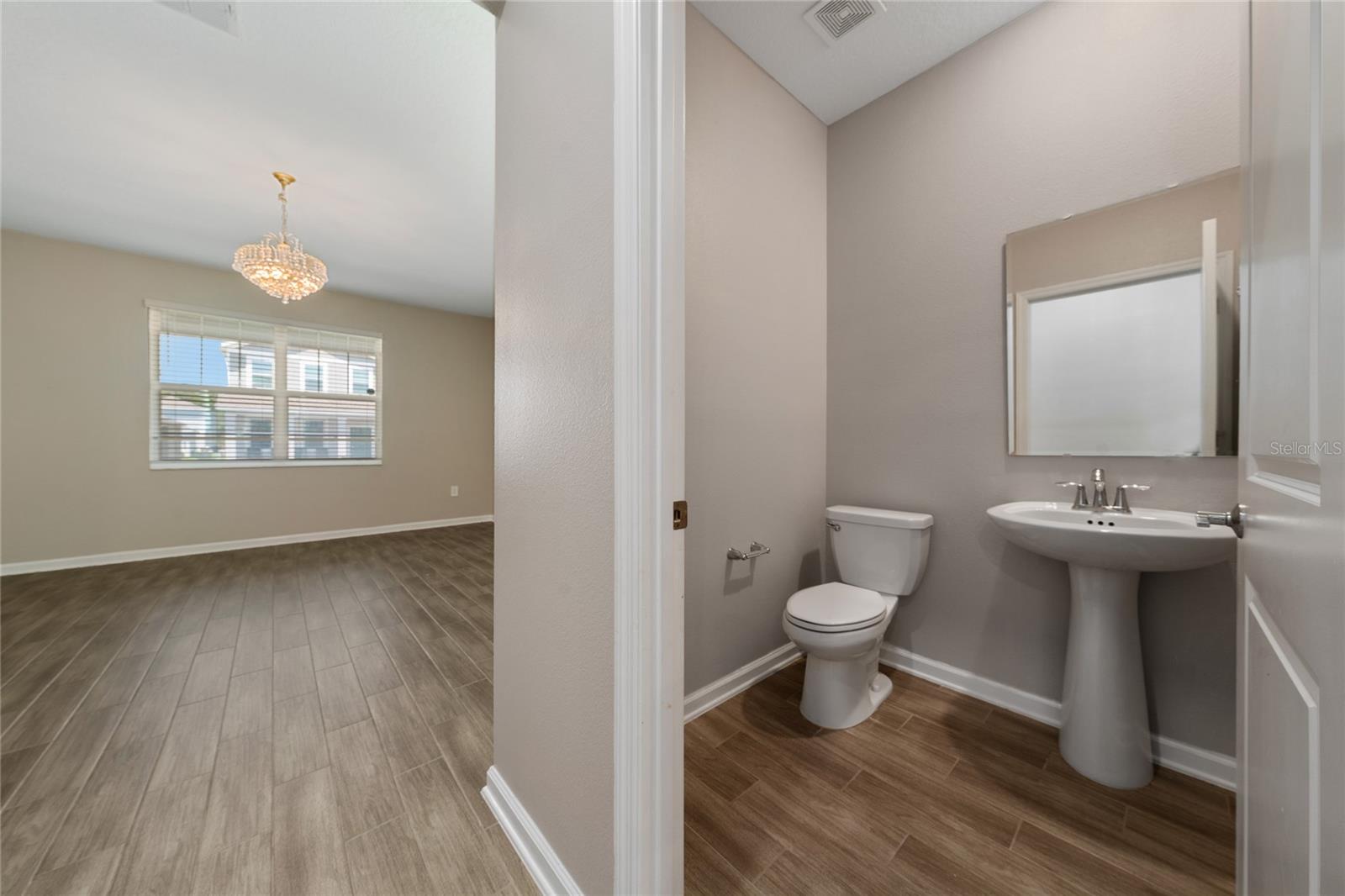 Image 11 of 21 For 6452 Sprucepine Lane