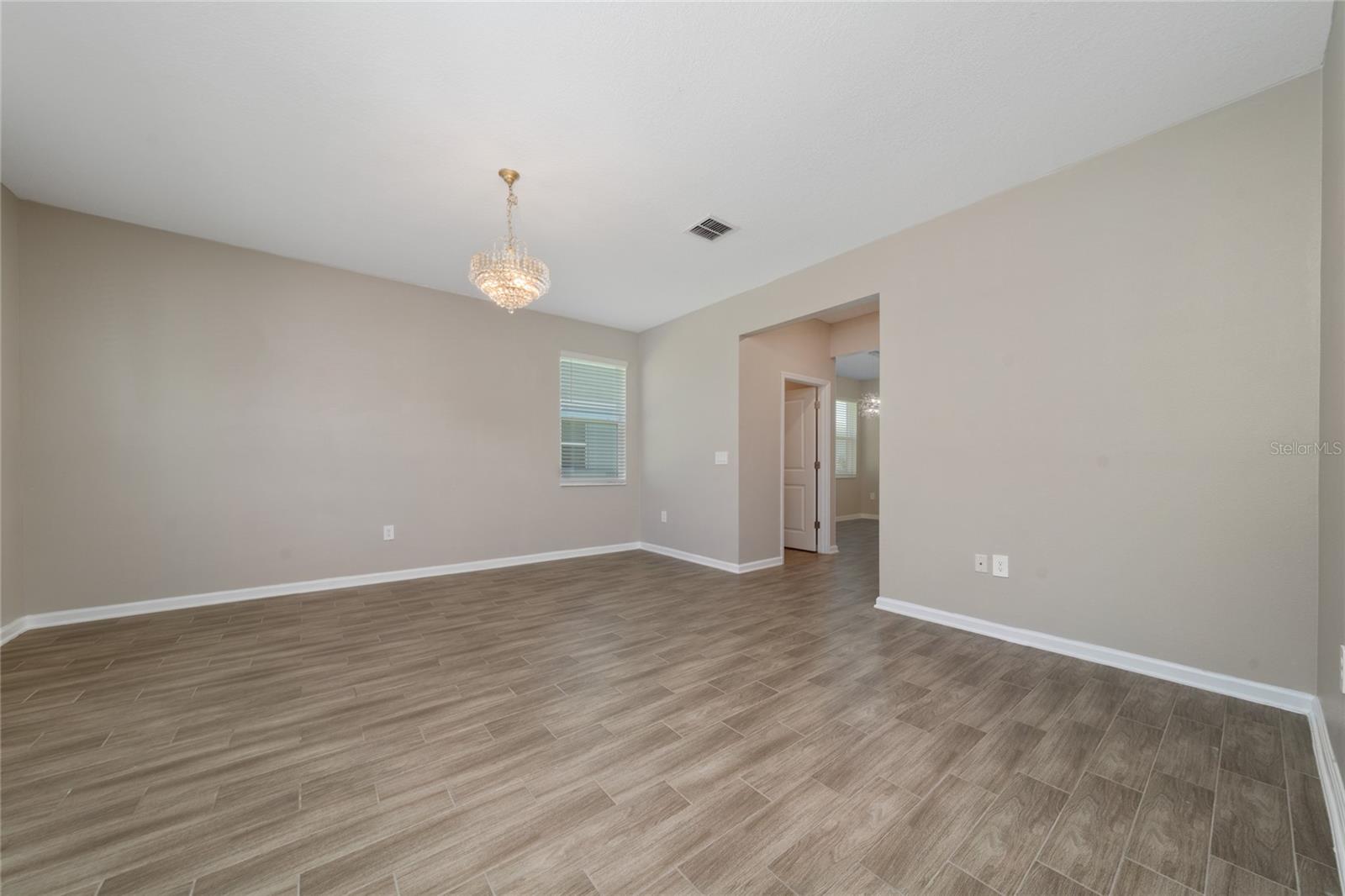 Image 15 of 21 For 6452 Sprucepine Lane