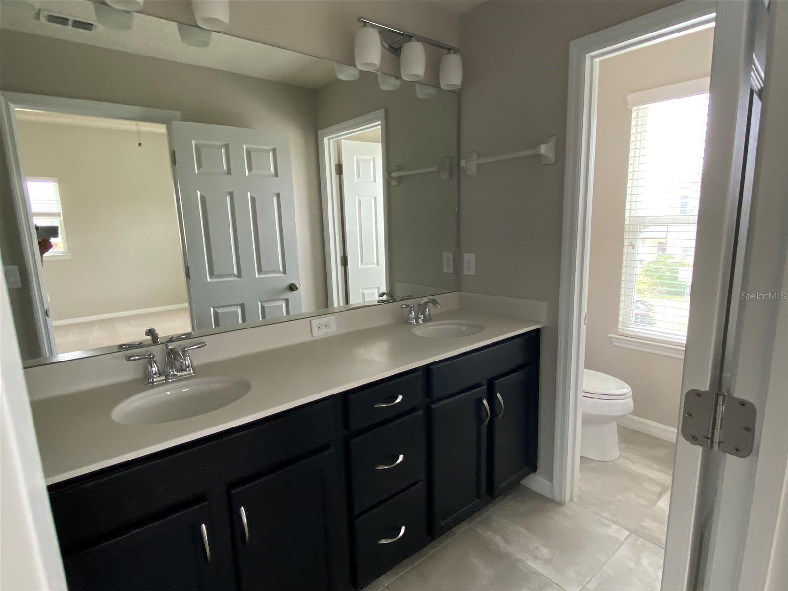 Image 11 of 25 For 2577 Folio Way