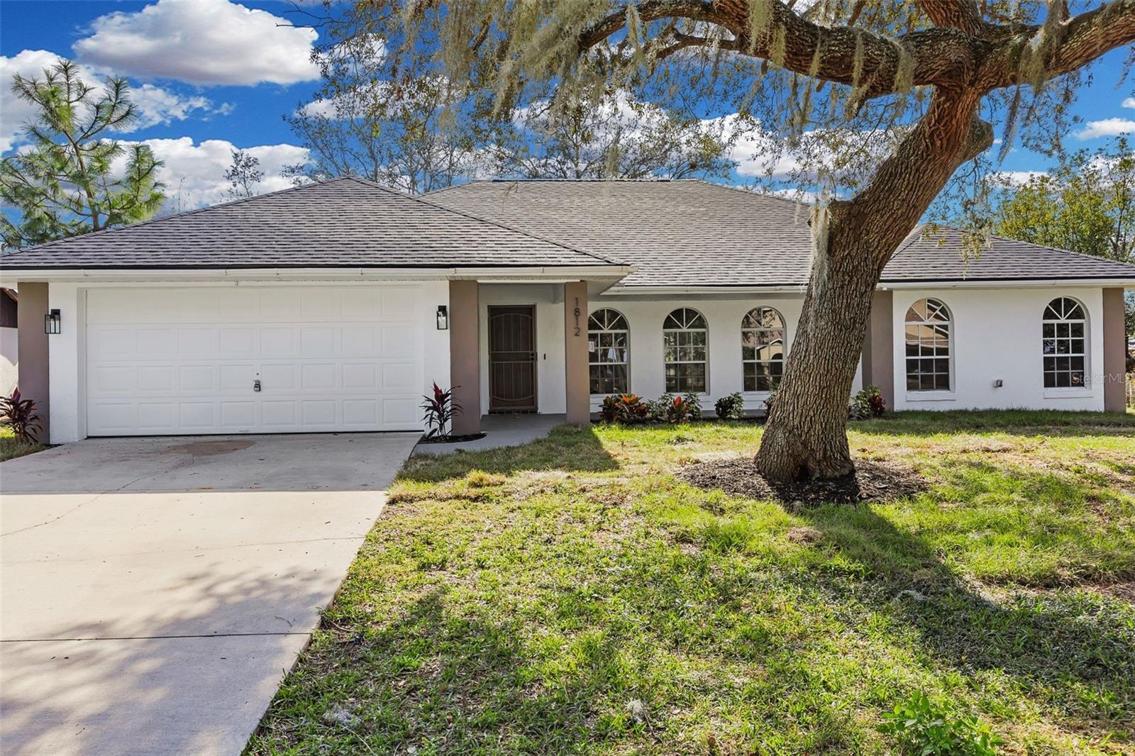Image 3 of 32 For 1812 Corolla Court