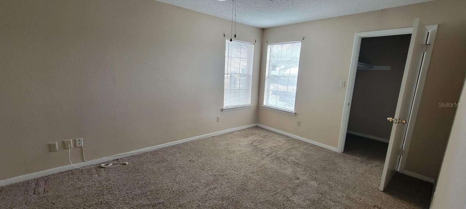 Image 2 of 8 For 5501 Rosebriar Way 111