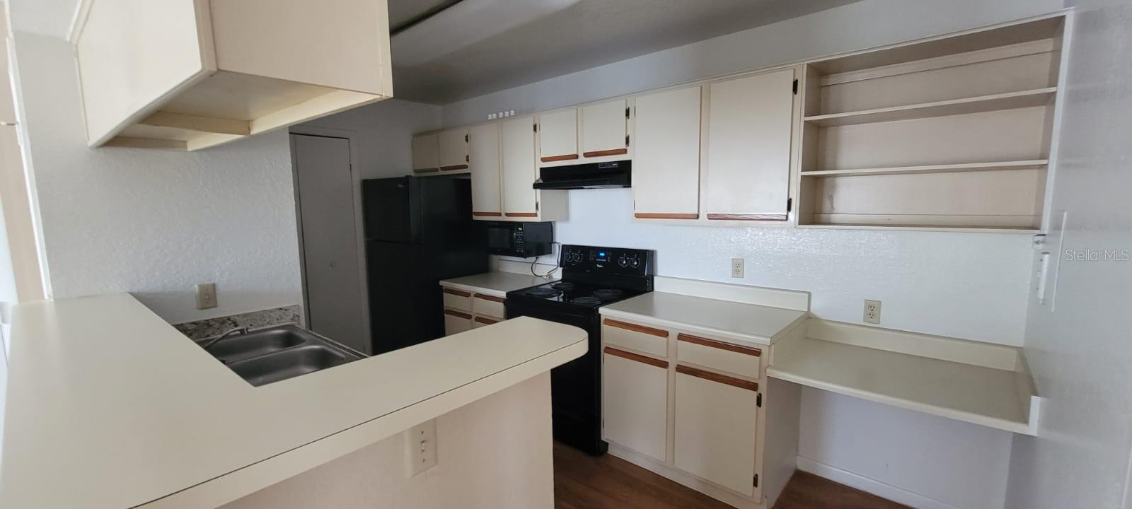 Image 5 of 8 For 5501 Rosebriar Way 111