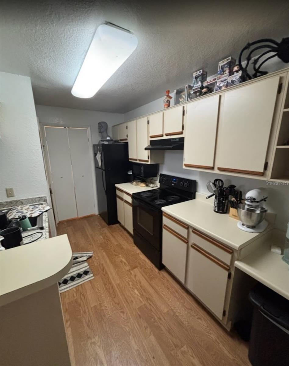 Image 6 of 8 For 5501 Rosebriar Way 111