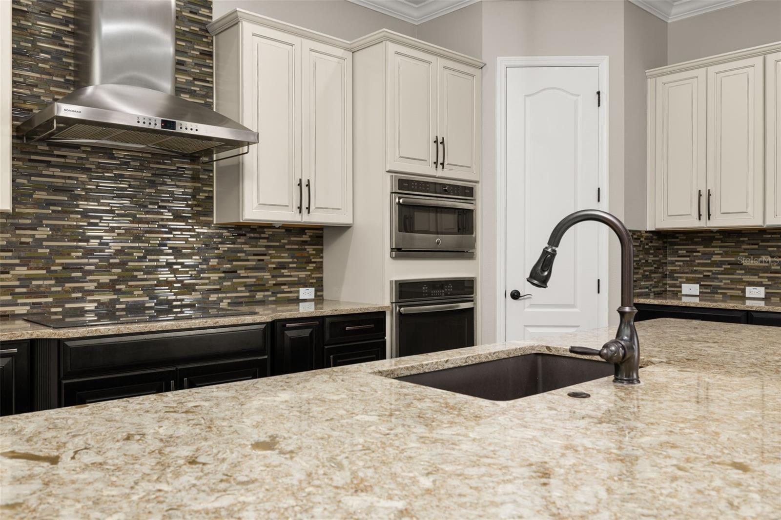 Image 14 of 65 For 7878 Greengard Street