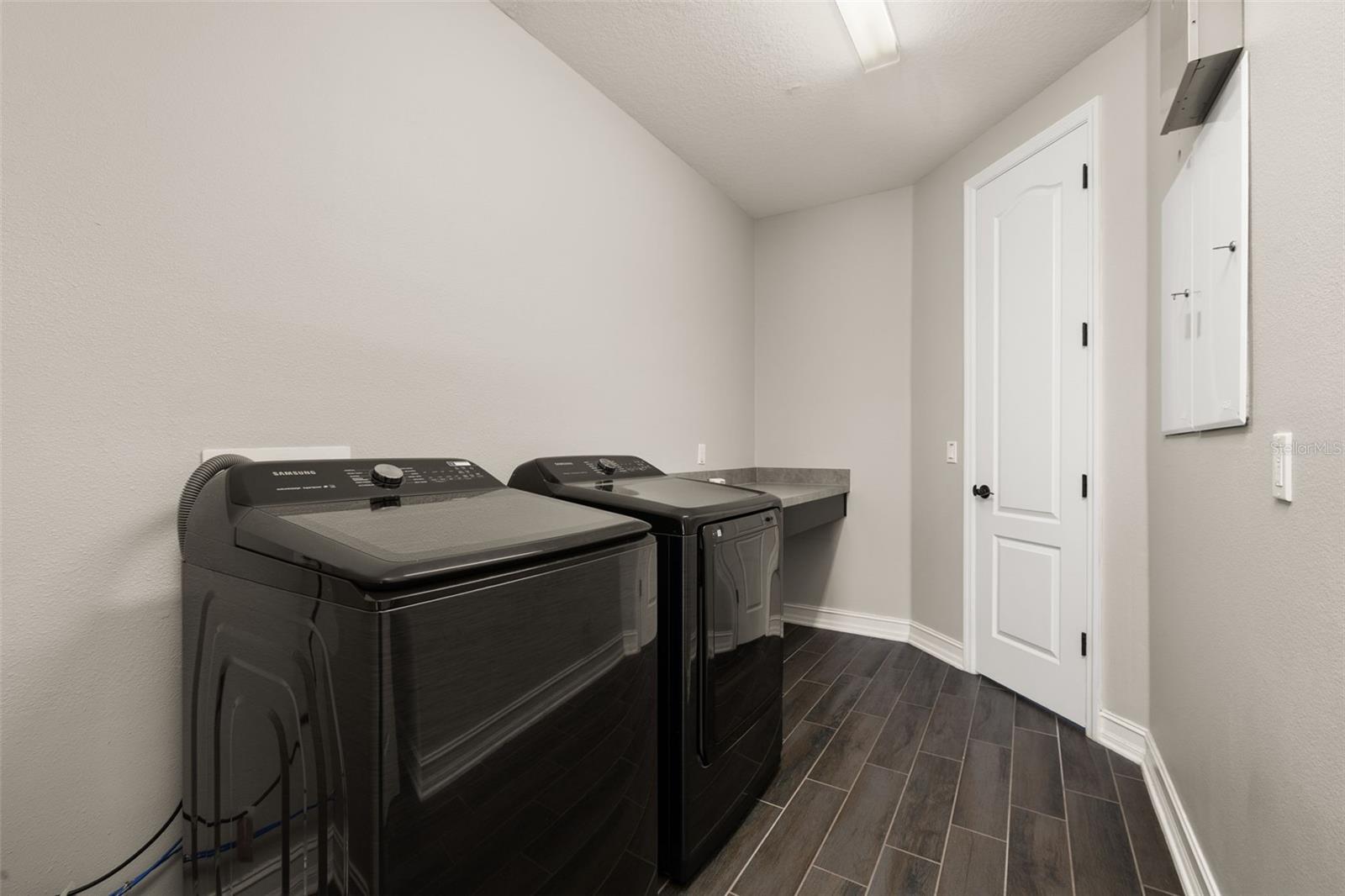 Image 22 of 65 For 7878 Greengard Street
