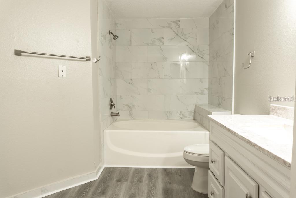 Image 15 of 50 For 5560 Metrowest Boulevard Nw 106