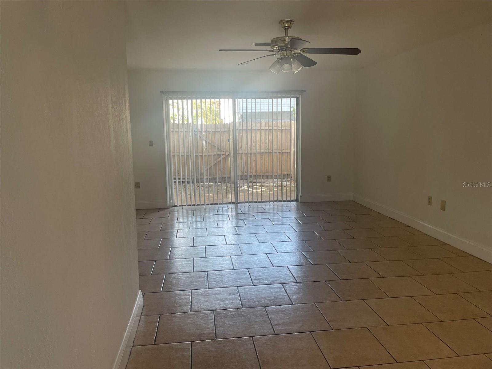 Image 7 of 35 For 6026 Amberly Court T