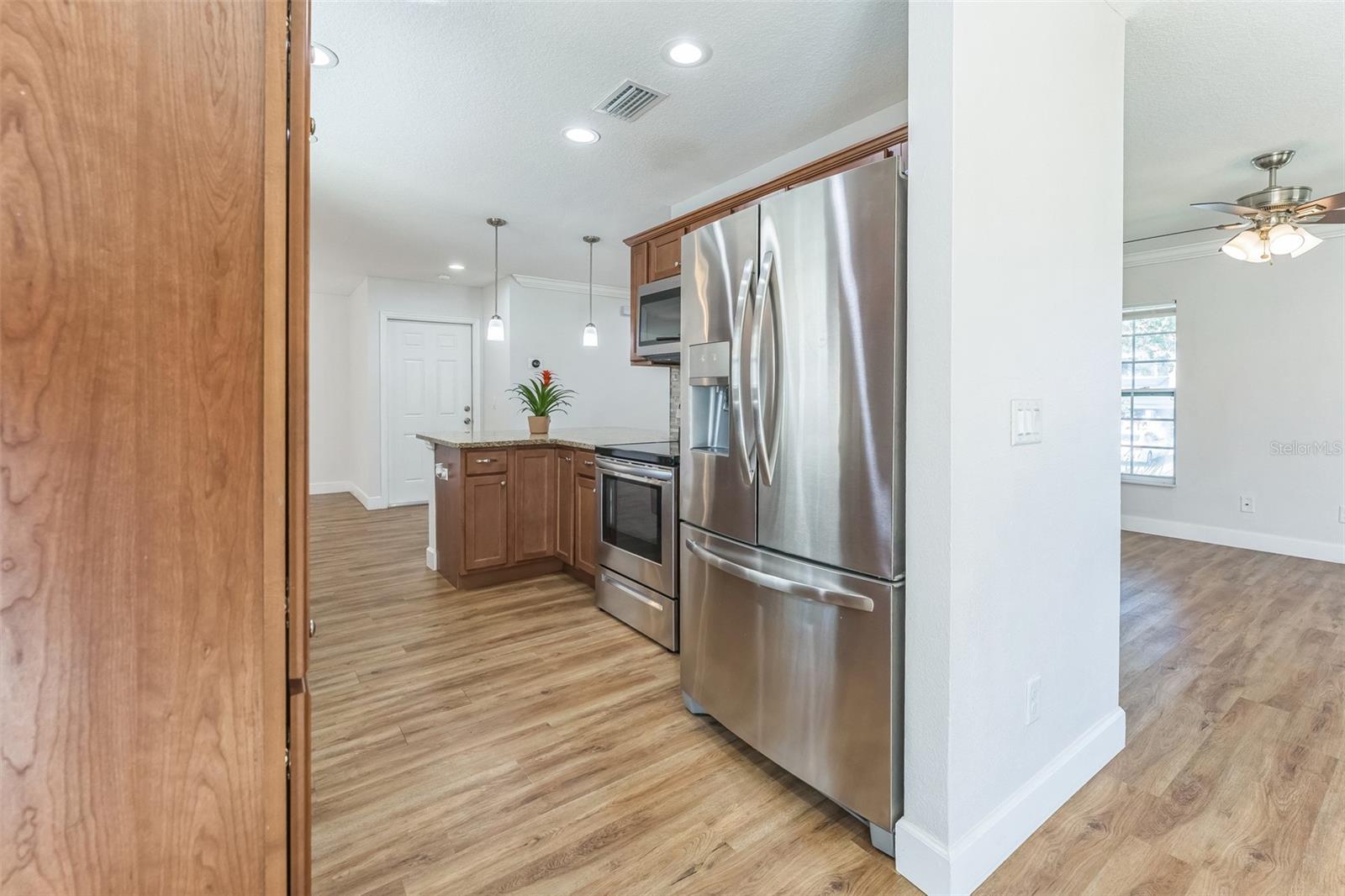 Image 16 of 60 For 503 Gumwood Court