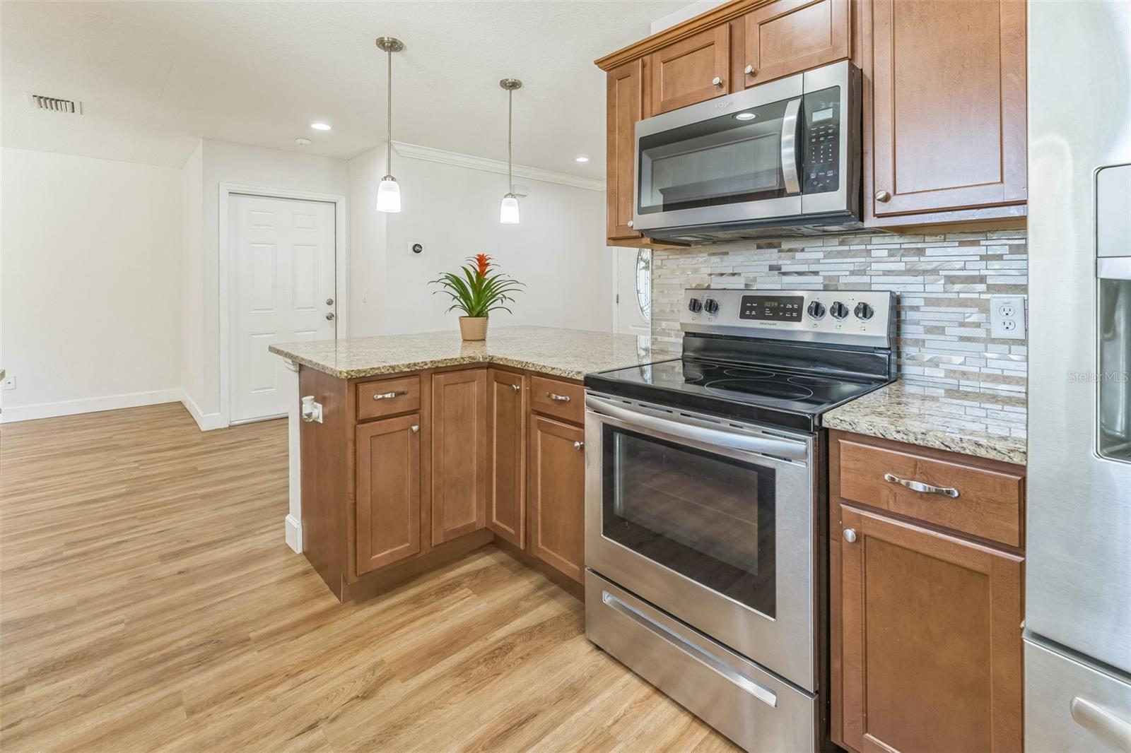 Image 19 of 60 For 503 Gumwood Court