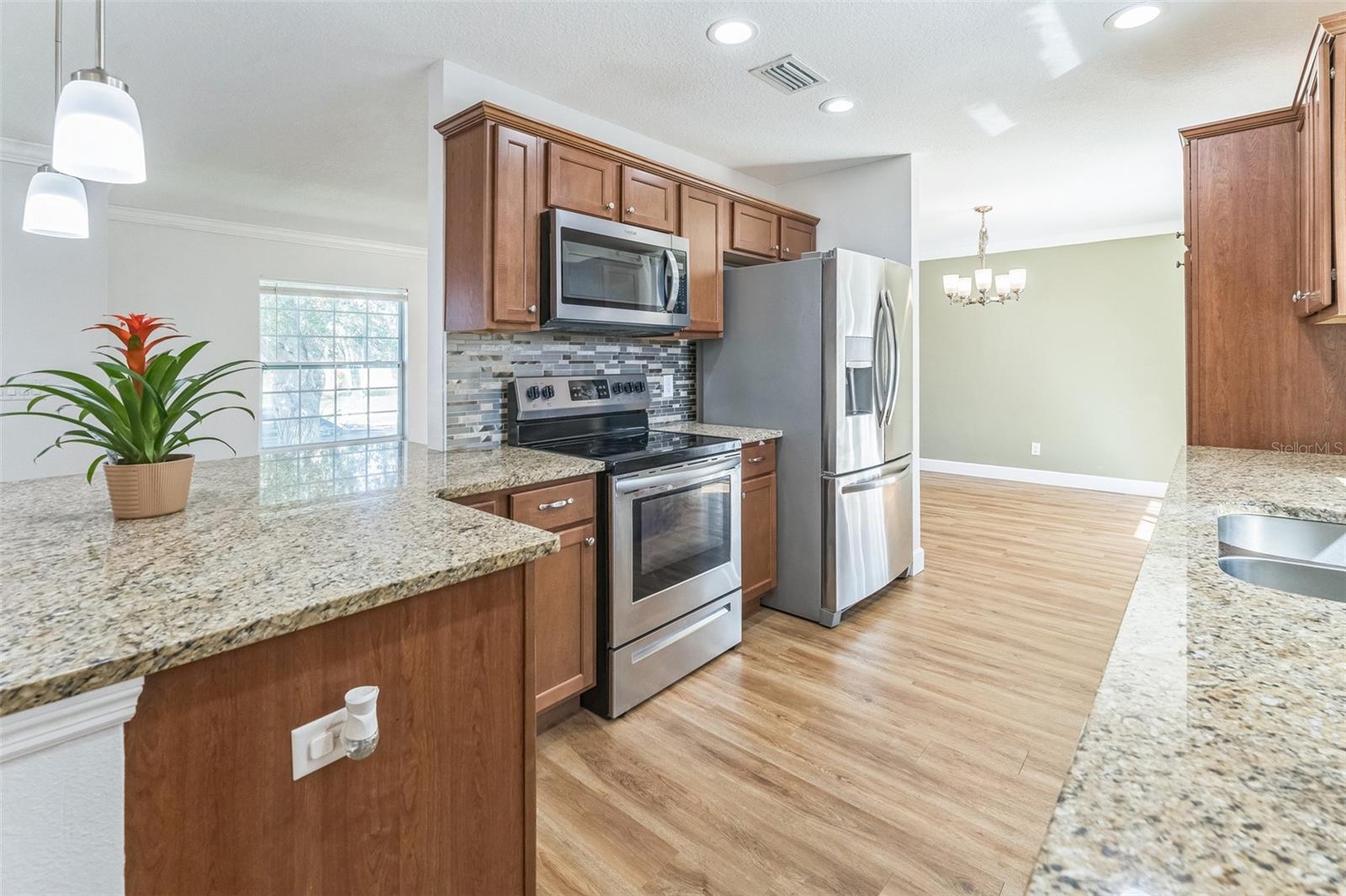 Image 21 of 60 For 503 Gumwood Court