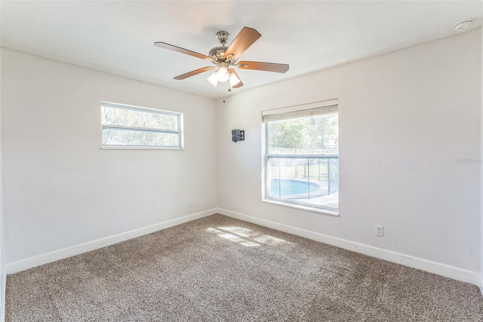 Image 39 of 60 For 503 Gumwood Court