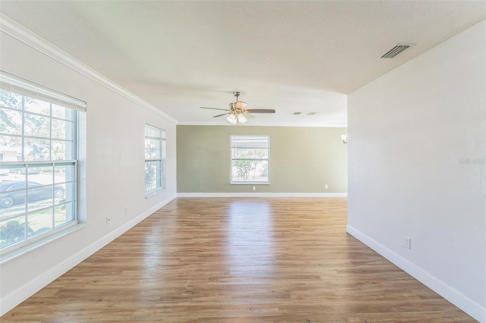 Image 42 of 60 For 503 Gumwood Court