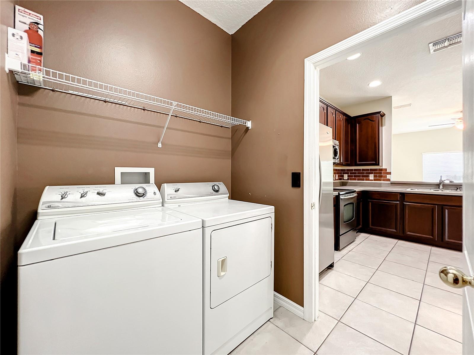 Image 16 of 32 For 1827 Great Falls Way