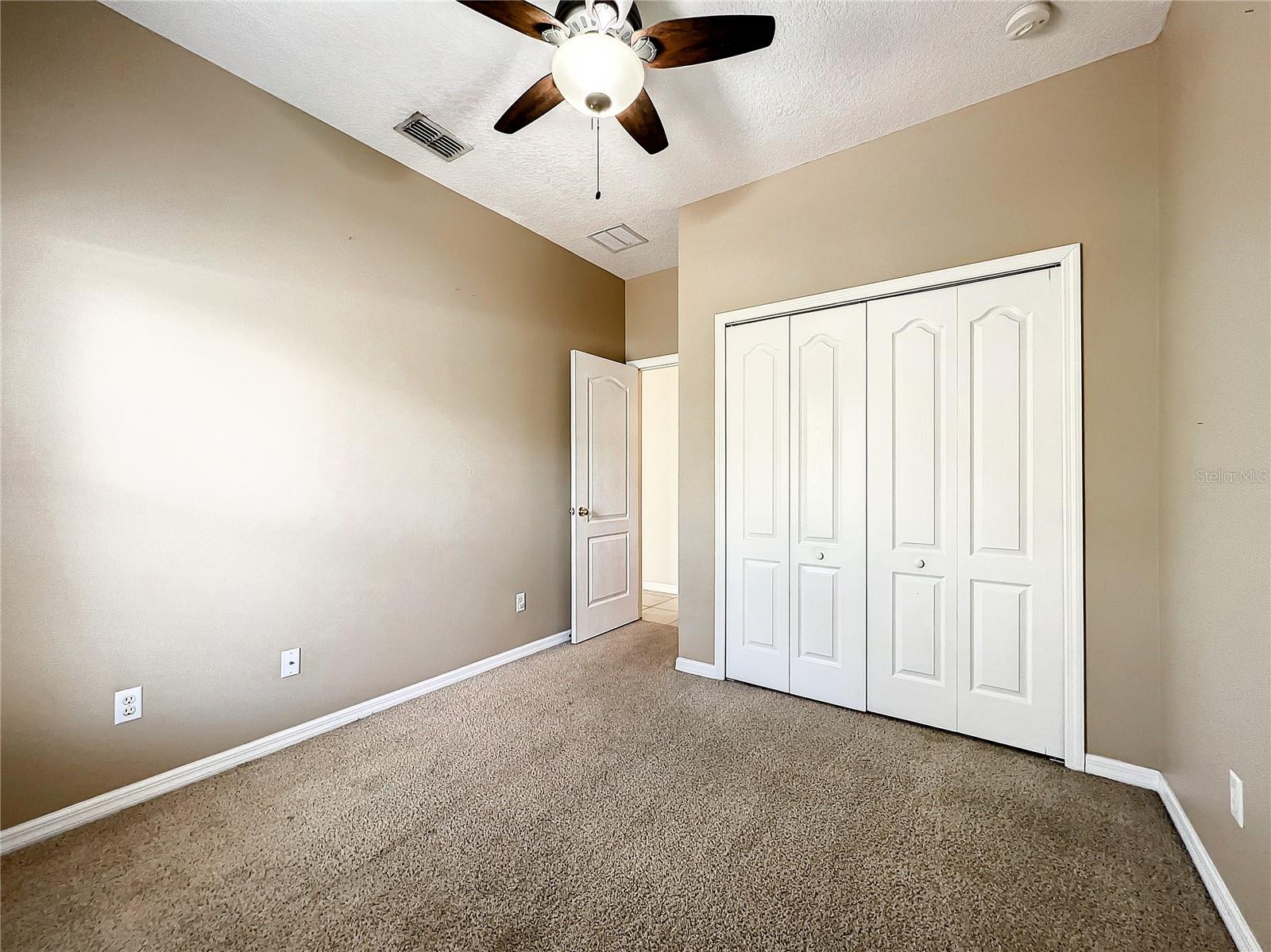 Image 6 of 32 For 1827 Great Falls Way