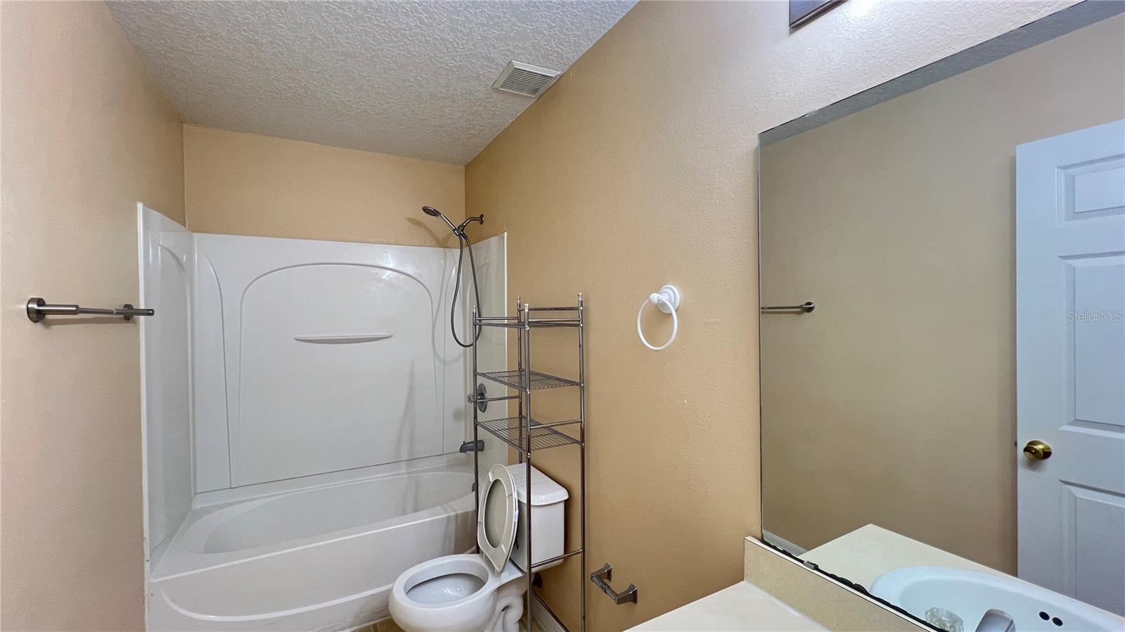Image 32 of 42 For 16908 Sunrise Vista Drive