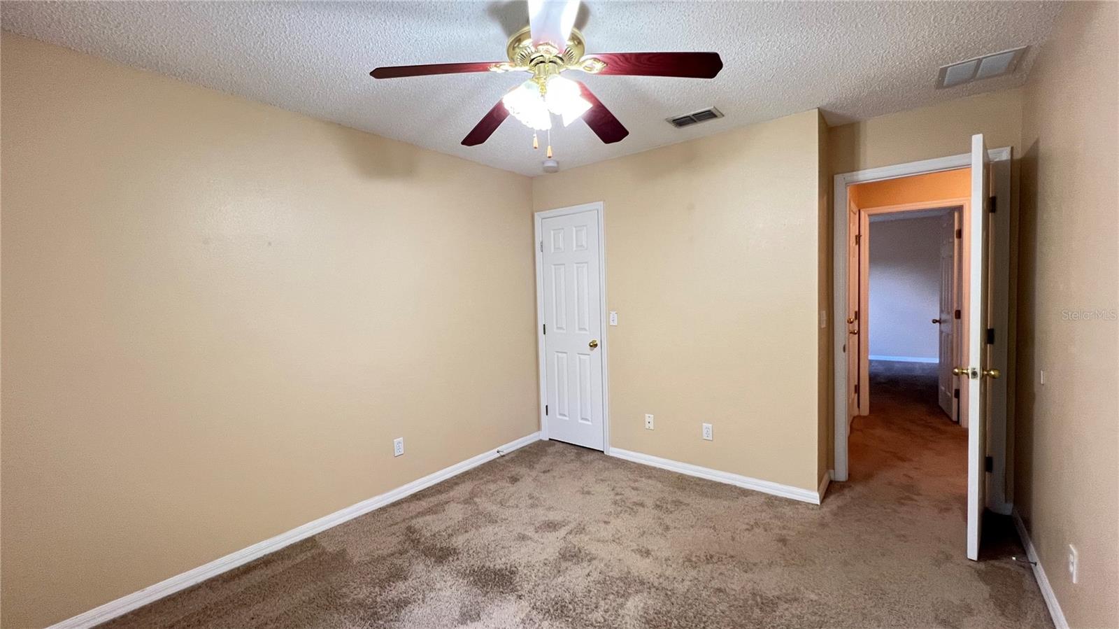 Image 33 of 42 For 16908 Sunrise Vista Drive
