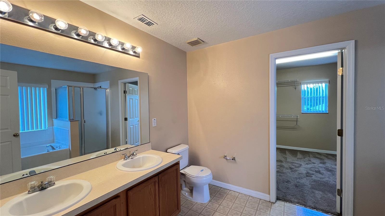 Image 39 of 42 For 16908 Sunrise Vista Drive