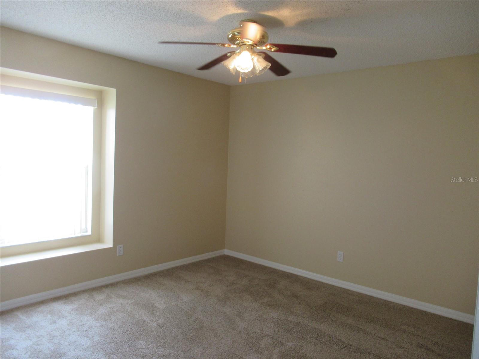 Image 8 of 17 For 16908 Sunrise Vista Drive