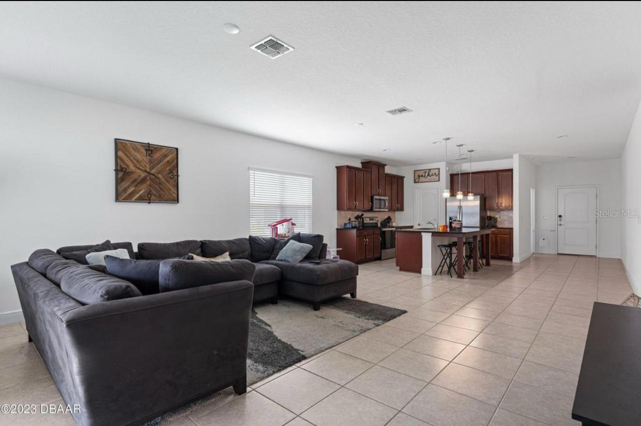 Image 4 of 23 For 5435 Estero Loop