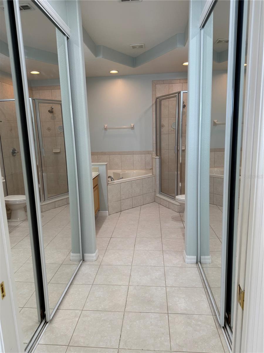 Image 15 of 25 For 15851 Woodland Spring Court