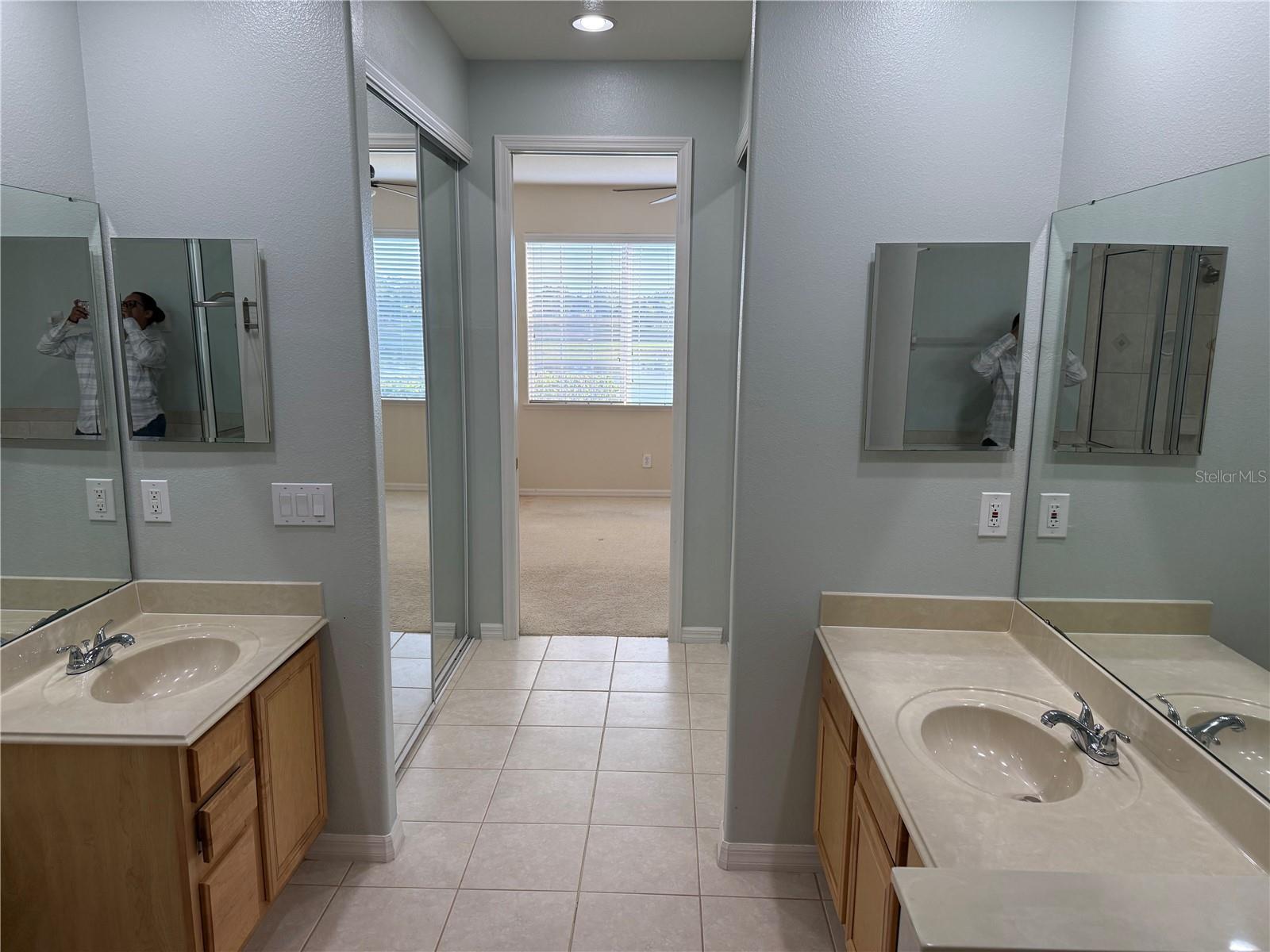 Image 16 of 25 For 15851 Woodland Spring Court