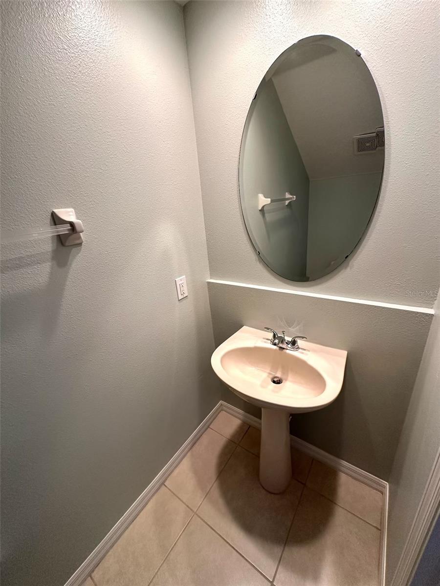 Image 20 of 25 For 15851 Woodland Spring Court