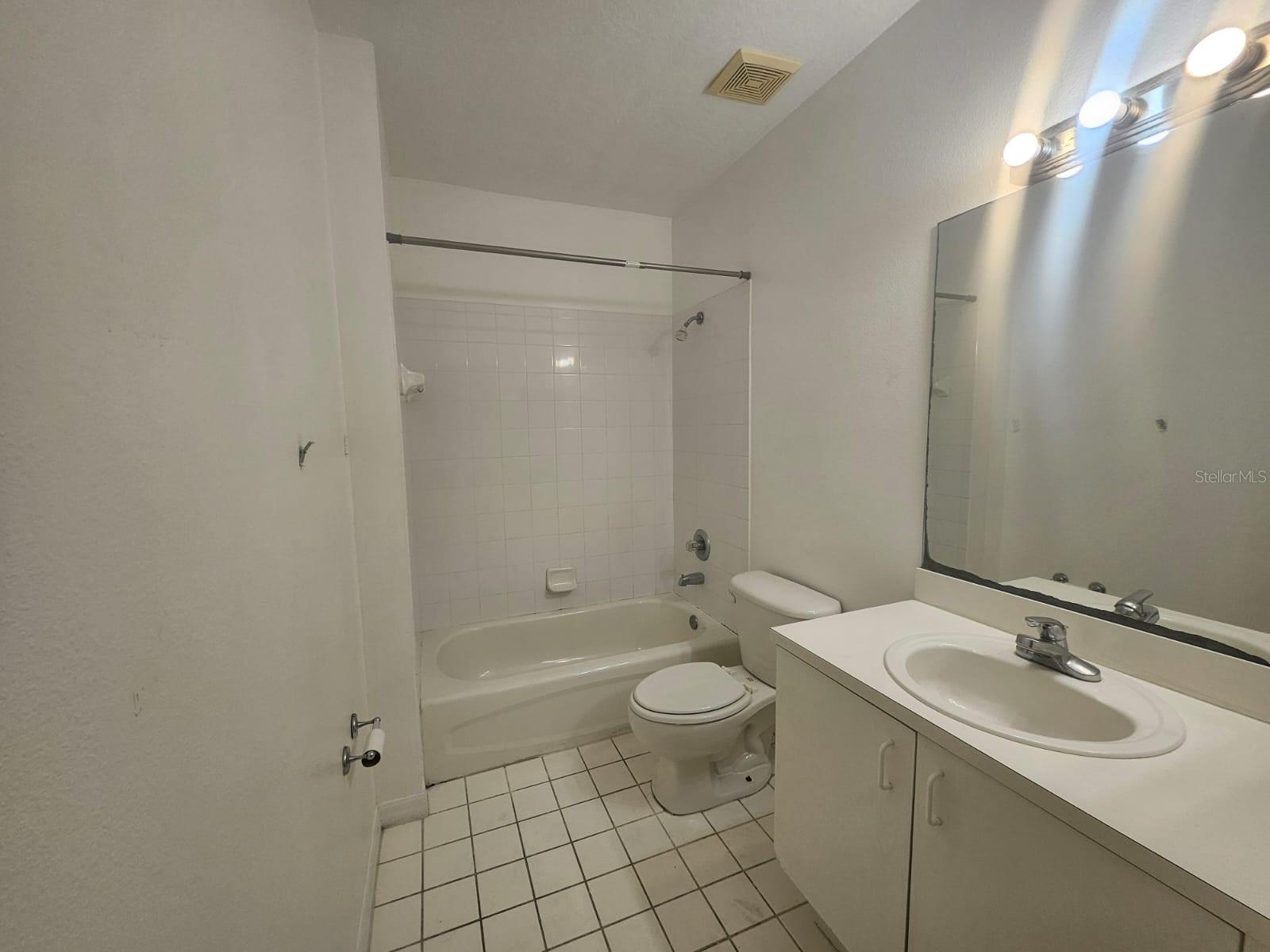 Image 13 of 15 For 13216 Villa Vista Drive 203